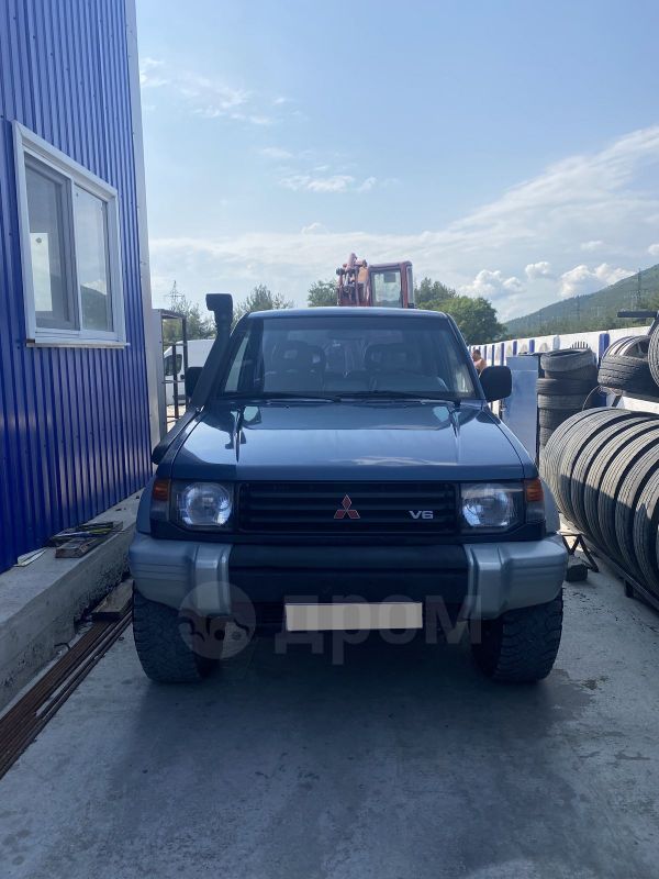  3  Mitsubishi Pajero 1993 , 295000 , 