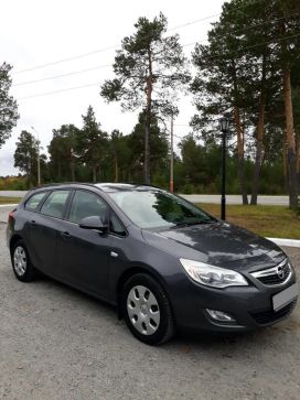  Opel Astra 2012 , 570000 , 
