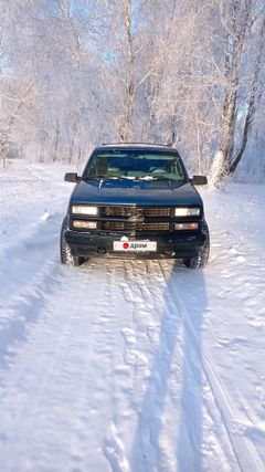 SUV или внедорожник Chevrolet Tahoe 1996 года, 700000 рублей, Заводоуковск