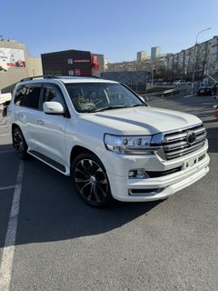 SUV или внедорожник Toyota Land Cruiser 2019 года, 9000000 рублей, Владивосток