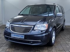 Минивэн или однообъемник Chrysler Voyager 2012 года, 1714000 рублей, Москва