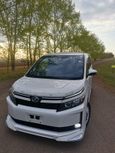    Toyota Voxy 2015 , 1590000 , 