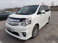    Toyota Noah 2012 , 1200000 , 