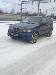 SUV или внедорожник BMW X5 2001 года, 666000 рублей, Москва