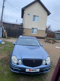 Седан Mercedes-Benz E-Class 2003 года, 530000 рублей, Краснодар