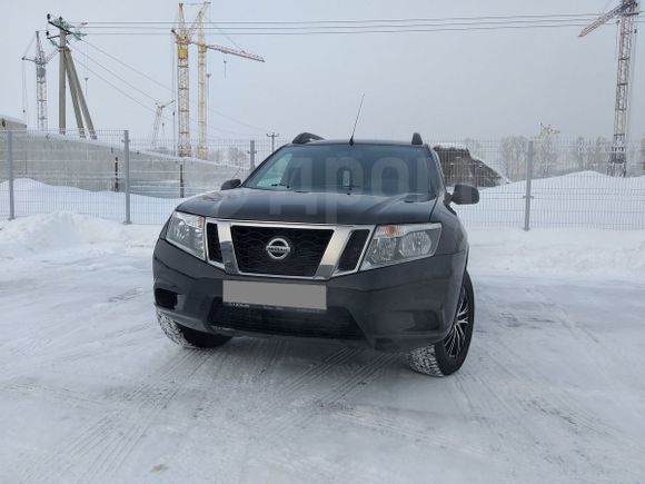 SUV   Nissan Terrano 2014 , 680000 , --