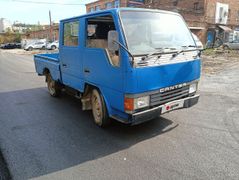 Бортовой грузовик Mitsubishi Canter 1989 года, 300000 рублей, Владивосток