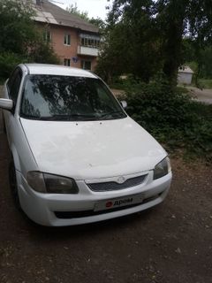 Седан Mazda Familia 2000 года, 200000 рублей, Нижний Тагил