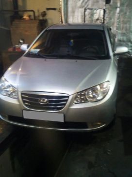  Hyundai Avante 2010 , 400000 , 