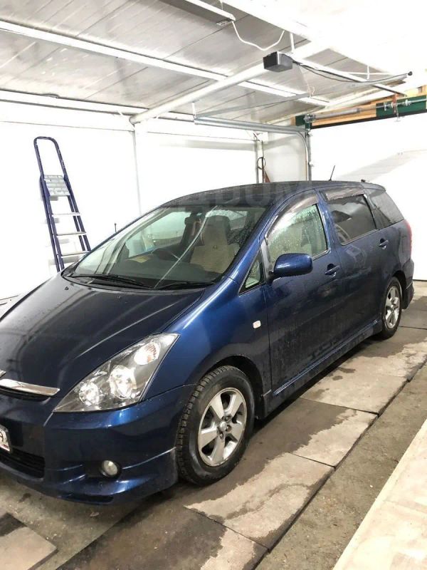    Toyota Wish 2004 , 450000 , 