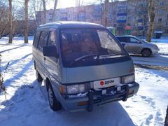 Минивэн или однообъемник Nissan Vanette 1990 года, 210000 рублей, Комсомольск-на-Амуре