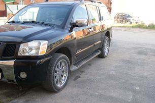 SUV   Nissan Armada 2004 , 900000 , -