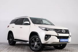 SUV или внедорожник Toyota Fortuner 2017 года, 2849000 рублей, Сургут