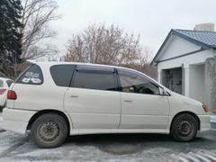 Минивэн или однообъемник Toyota Ipsum 2000 года, 525000 рублей, Новосибирск