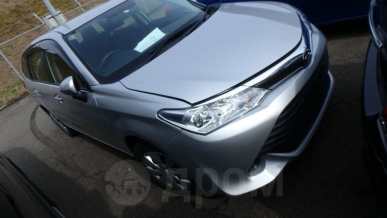  Toyota Corolla Fielder 2018 , 825000 , 