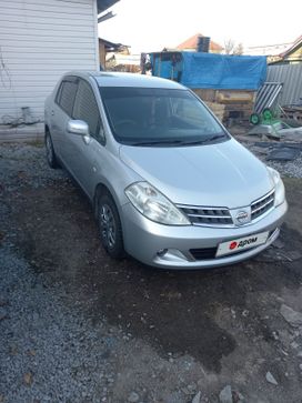 Седан Nissan Tiida Latio 2012 года, 660000 рублей, Хабаровск