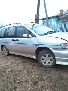 Минивэн или однообъемник Nissan Prairie Joy 1996 года, 200000 рублей, Братск
