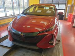 Лифтбек Toyota Prius Prime 2021 года, 2950000 рублей, Тюмень