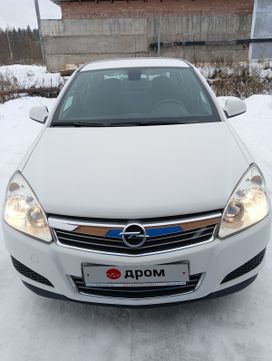  Opel Astra Family 2013 , 810000 , 