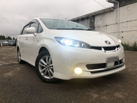    Toyota Wish 2010 , 885000 , -