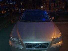  Volvo S60 2004 , 350000 , 