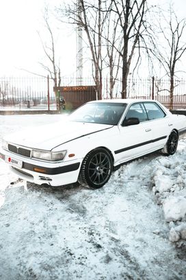  Nissan Laurel 1990 , 290000 , 