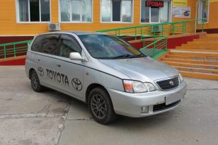    Toyota Gaia 2003 , 370000 , 