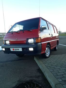    Mitsubishi L300 1987 , 220000 , 