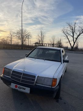  Mercedes-Benz 190 1985 , 160000 , 