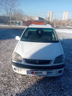 Универсал Toyota Raum 1999 года, 385000 рублей, Красноярск