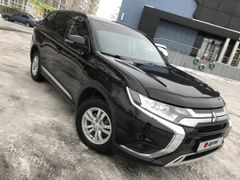 SUV или внедорожник Mitsubishi Outlander 2018 года, 2297000 рублей, Челябинск