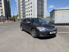 Седан Toyota Camry 2010 года, 1399999 рублей, Томск