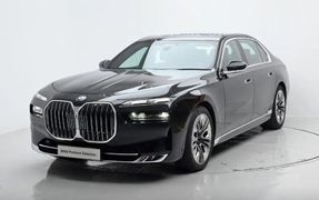 Седан BMW 7-Series 2023 года, 10000000 рублей, Владивосток