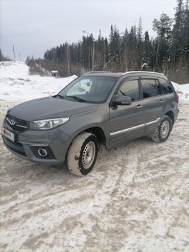 SUV или внедорожник Chery Tiggo 3 2017 года, 990000 рублей, Новоуральск