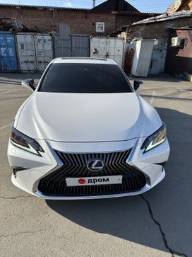  Lexus ES300h 2019 , 3800000 , 
