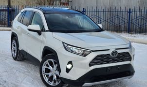 SUV или внедорожник Toyota RAV4 2020 года, 3750000 рублей, Якутск