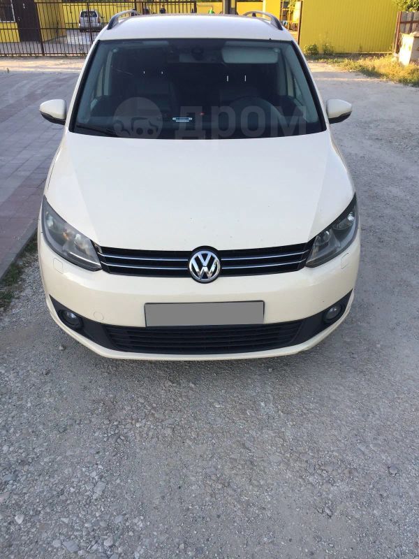    Volkswagen Touran 2011 , 570000 , 